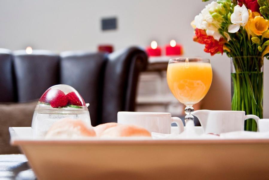 Boutique Raco De 4*