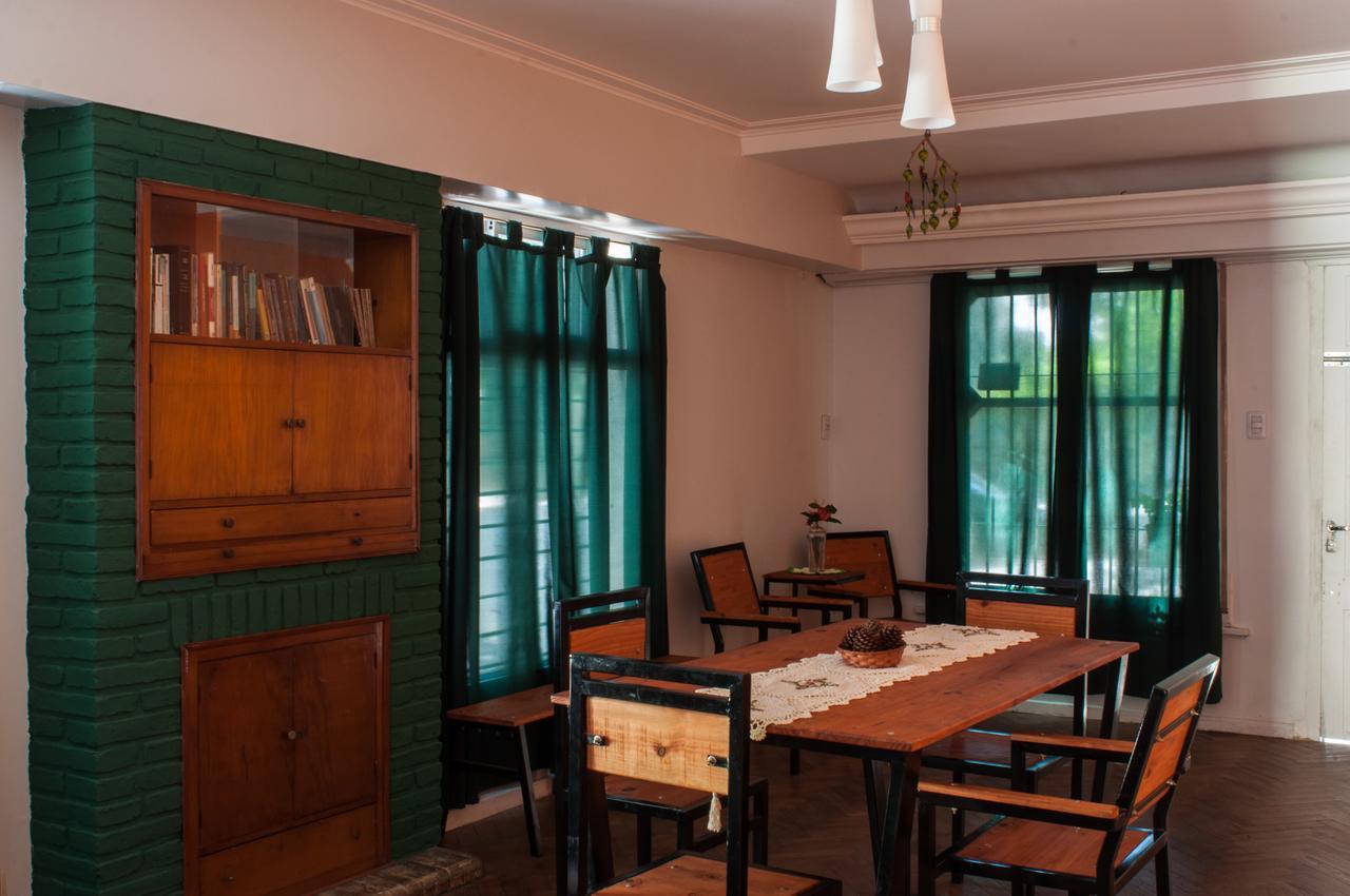 Casa Borges Adrogue Homestay *