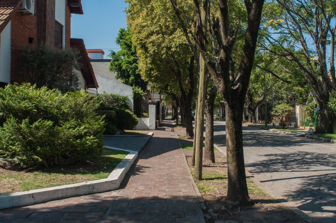 Casa Borges Adrogue Homestay *