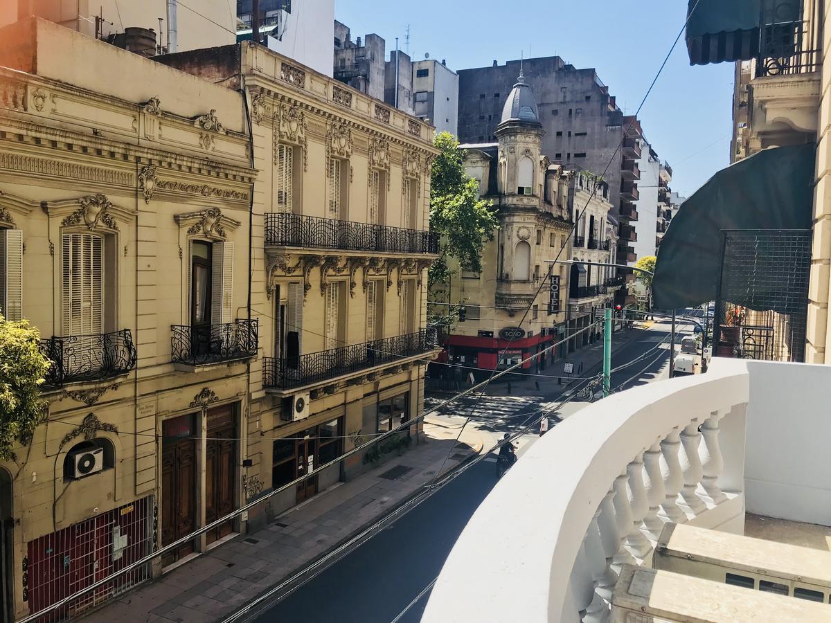 Baires House Gasthof