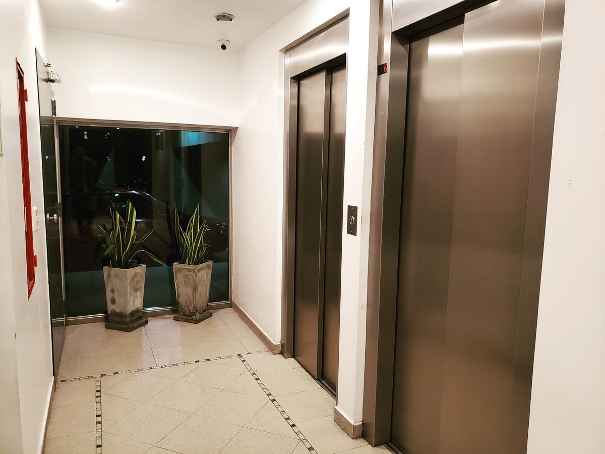 Modern Rivas - Swimming Pool Buenos Aires