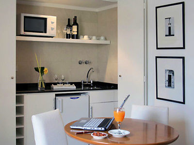 Loi Arenales Hotel