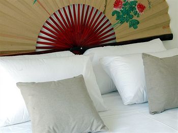 Base Hotel