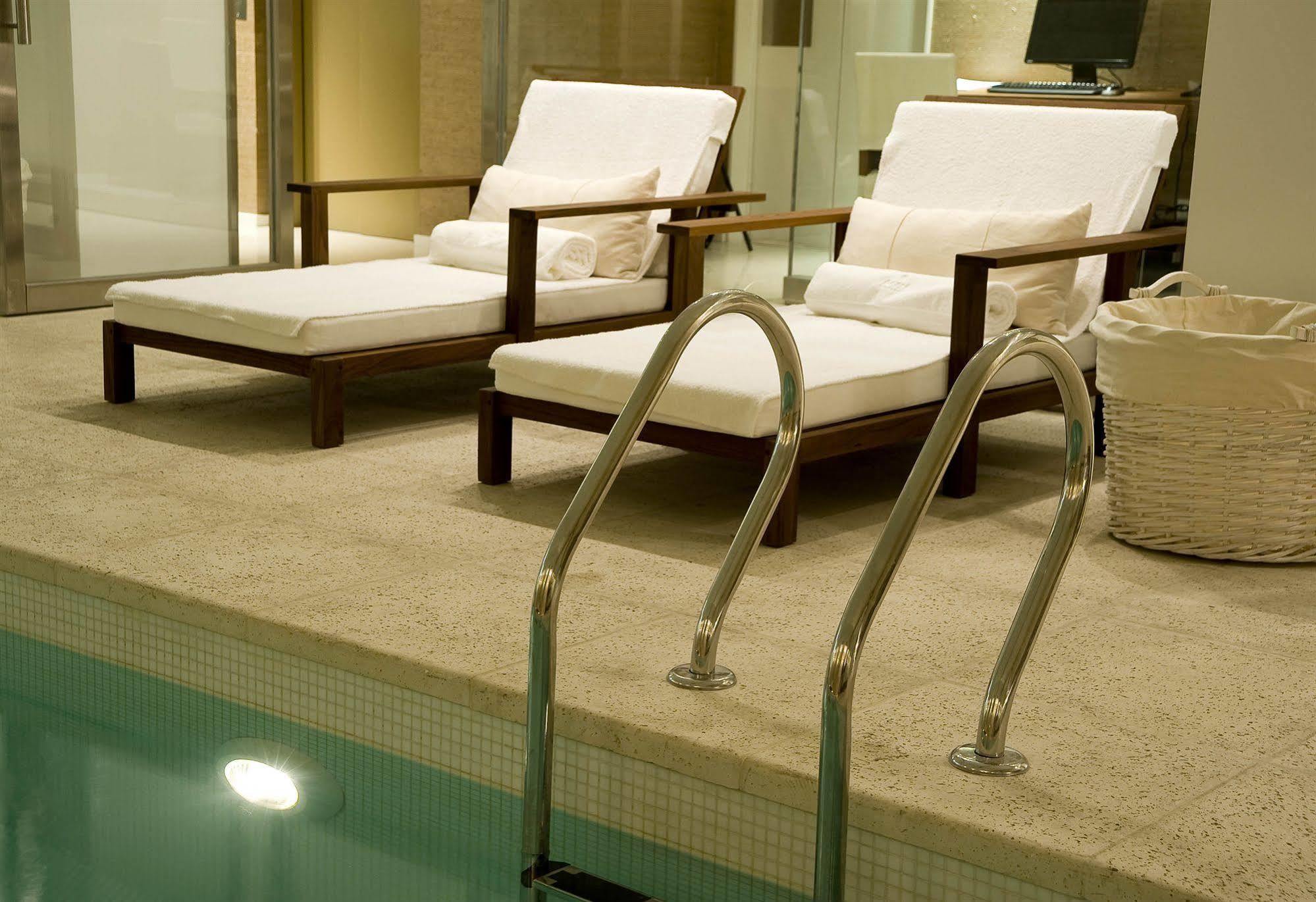 Hotel Awwa &