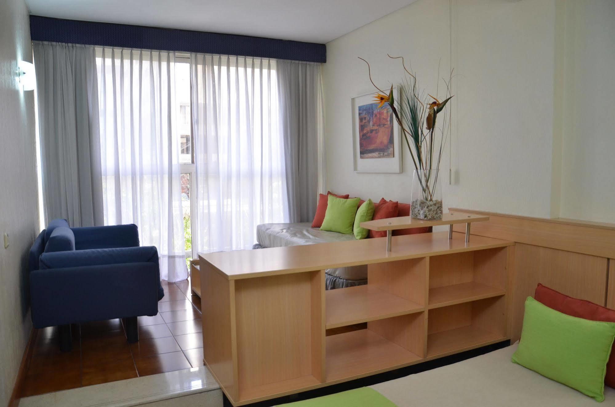 Apartment Edificio Corrientes 1856 *