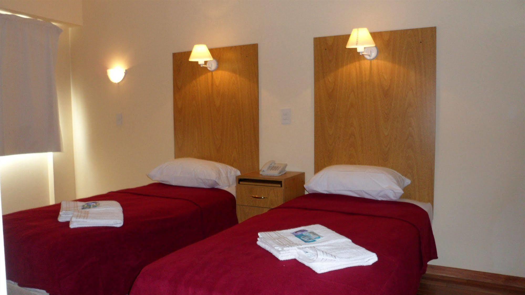Juramento De Lealtad Townhouse 3* Buenos Aires