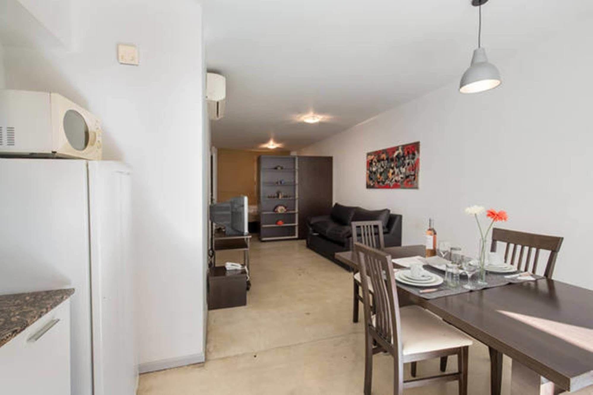 Atenea & Apartment *