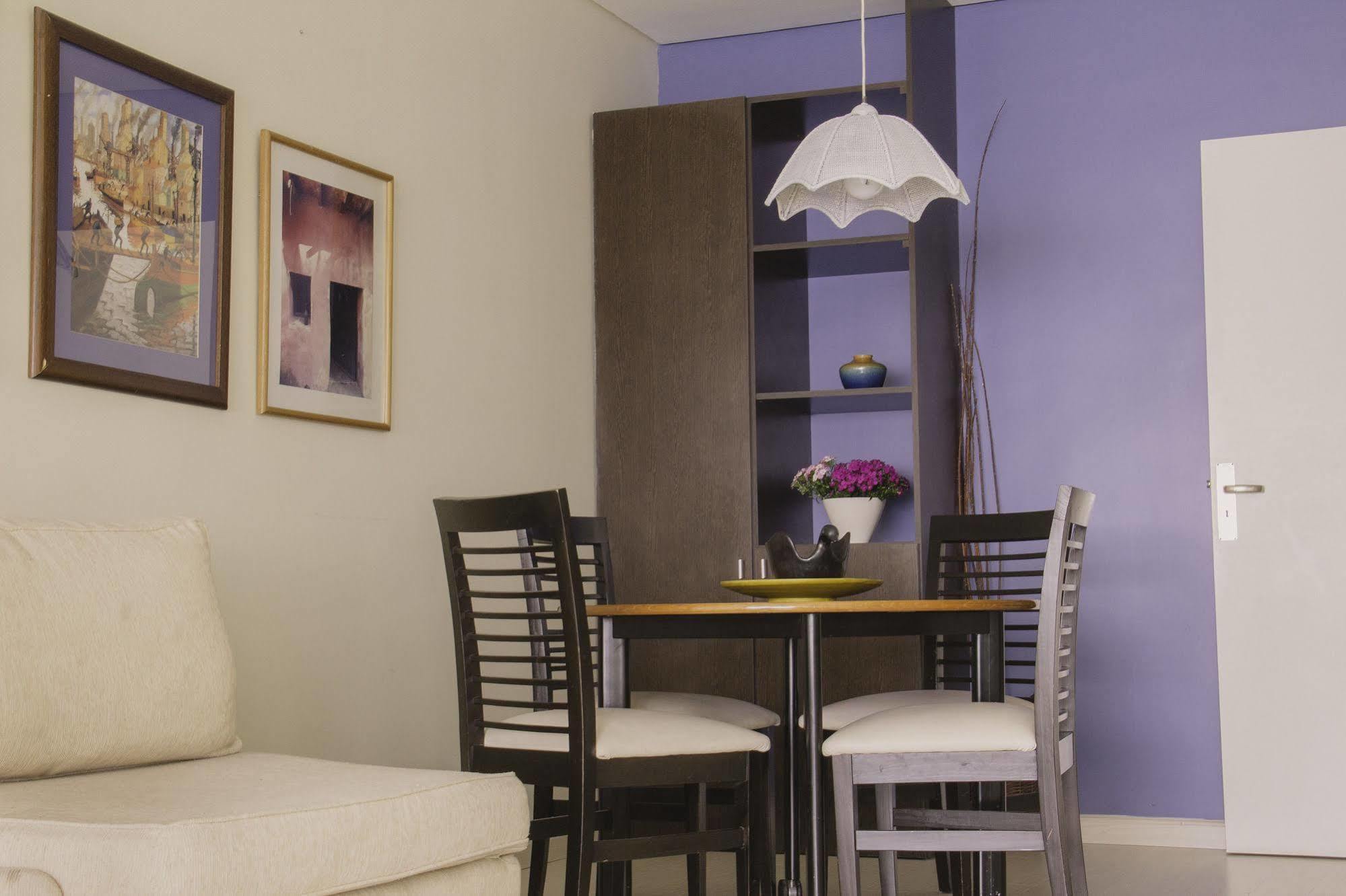Rent In Apartment *