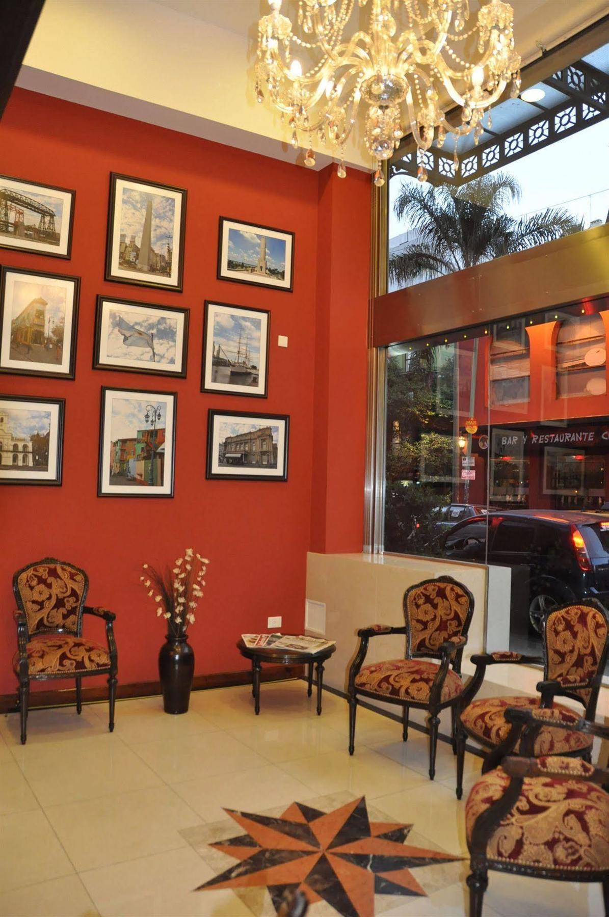 Hotel Europlaza & 3*