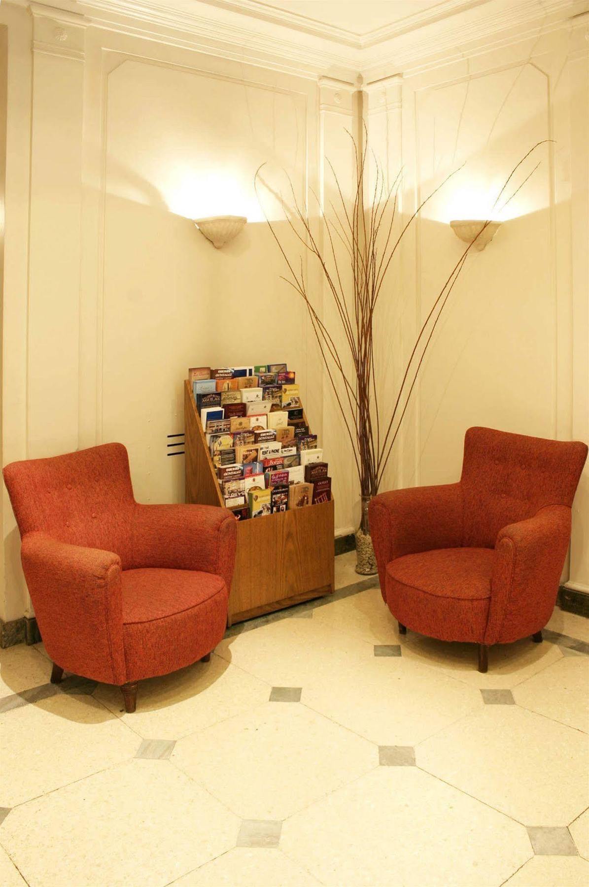 Aparthotel Edificio Charcas 3*
