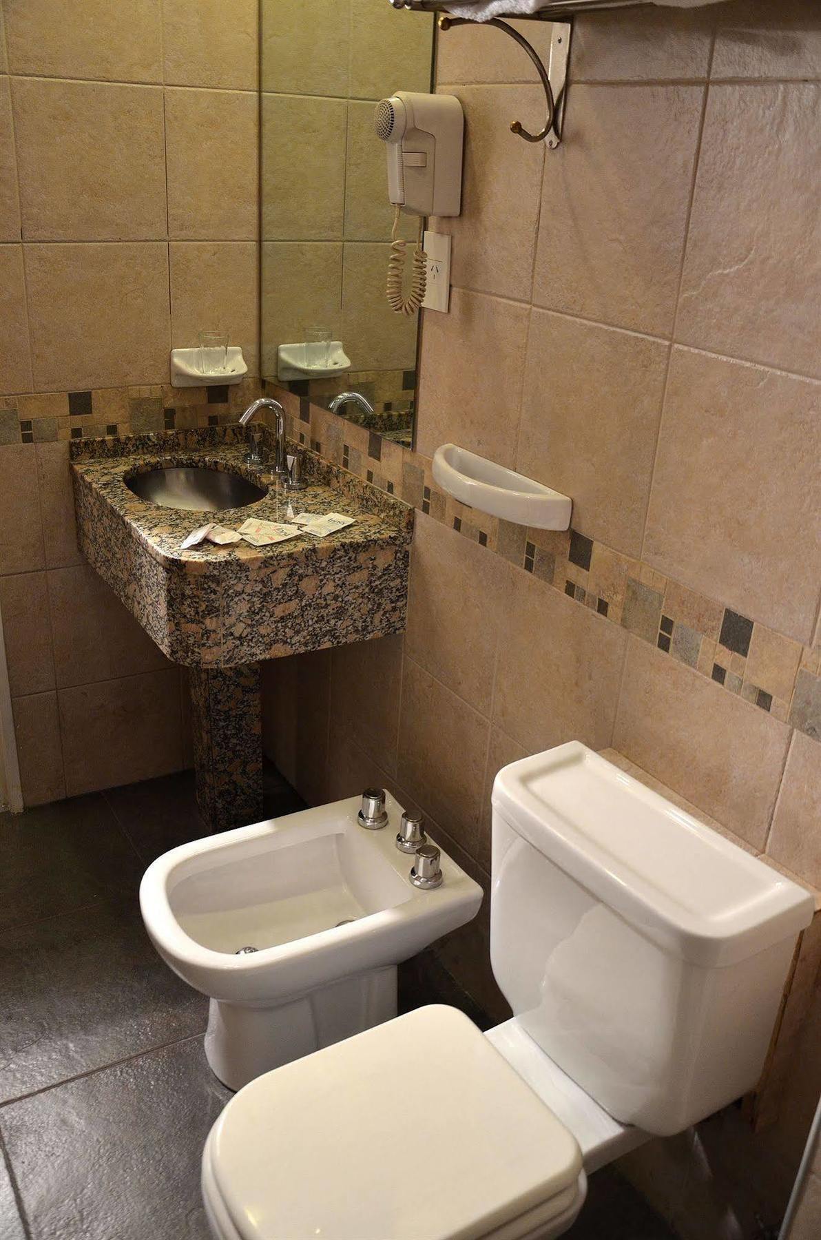 Hotel Ecuador Buenos Aires