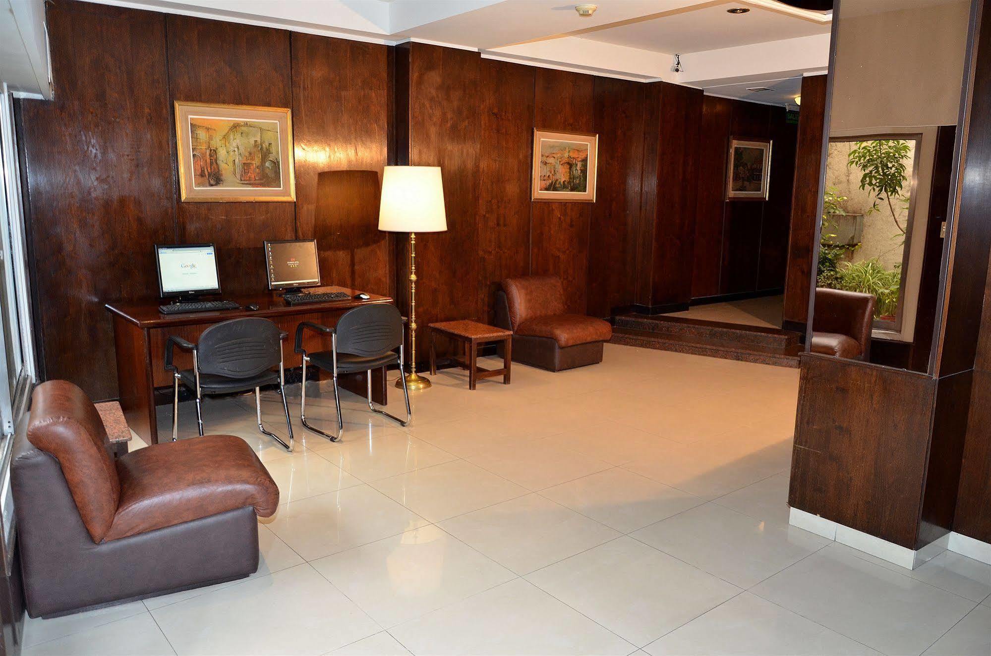 Ecuador 3* Buenos Aires
