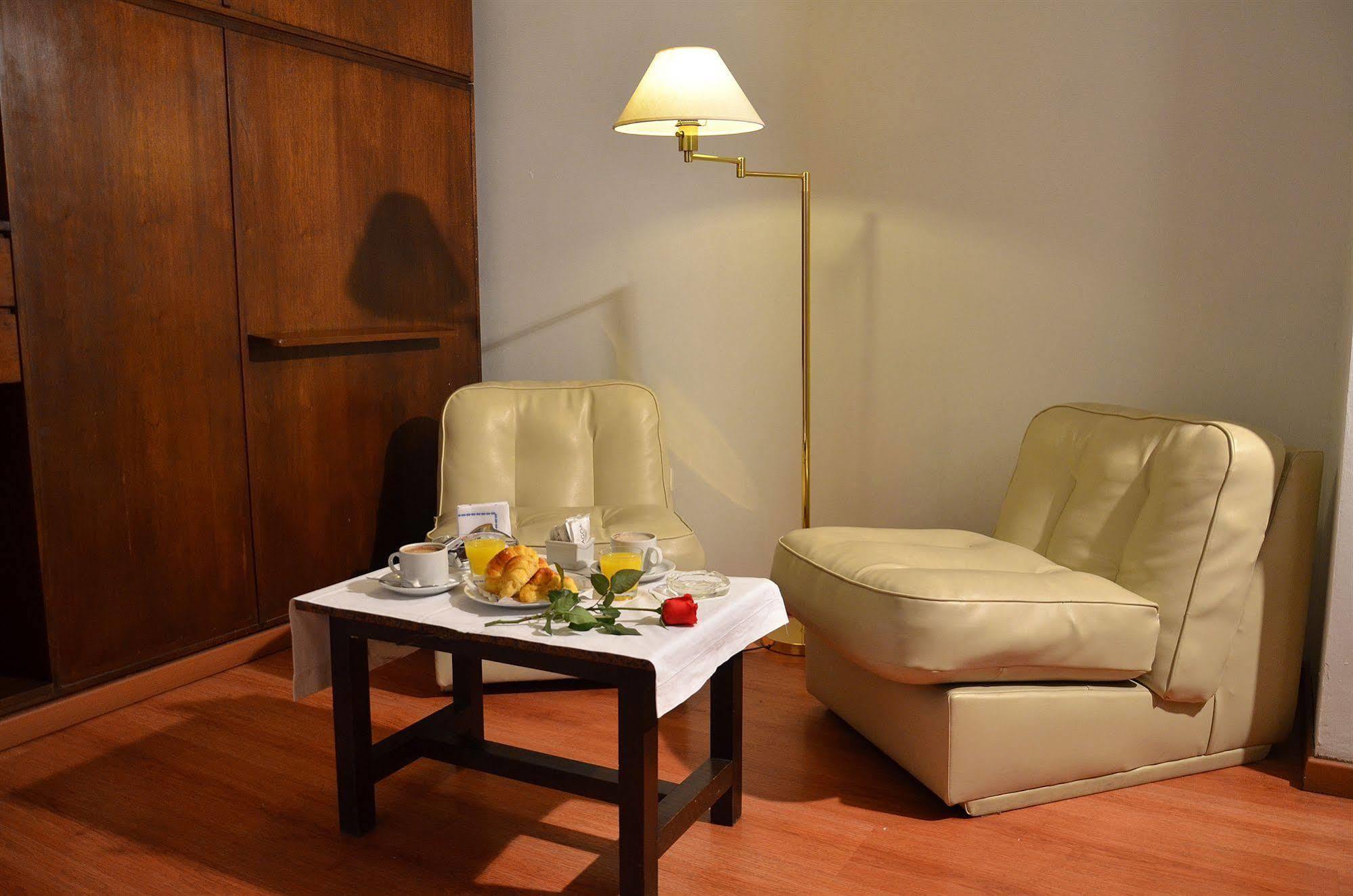 Ecuador 3* Buenos Aires