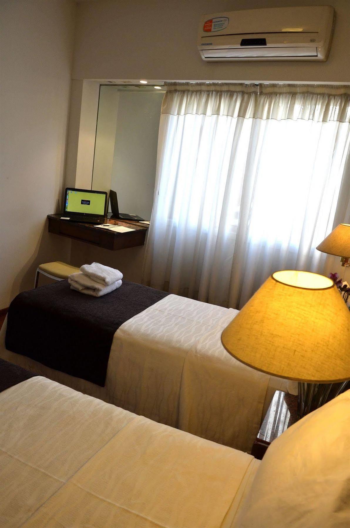 Ecuador 3* Buenos Aires