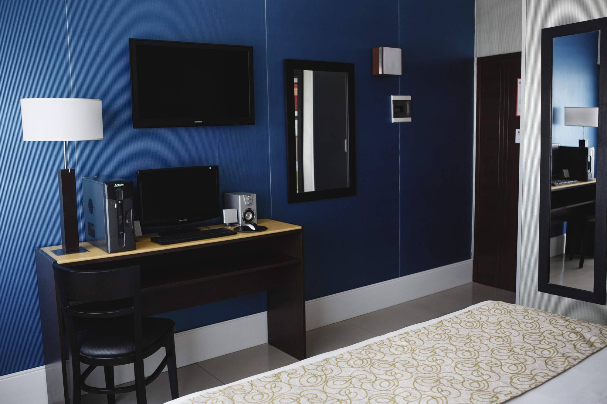 Aparthotel Ker Urquiza 3*