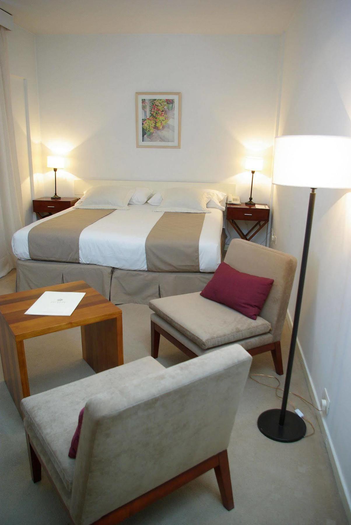 Hotel Loi Arenales 4*