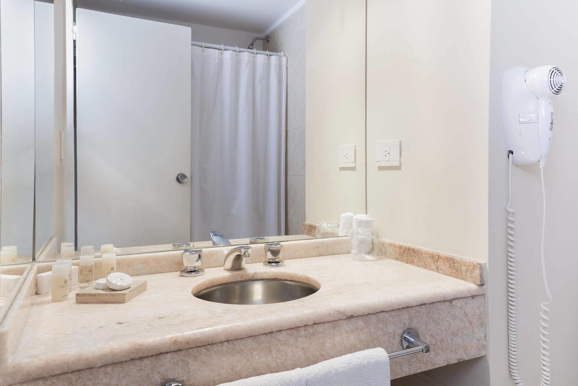 Loi Arenales 4* Buenos Aires
