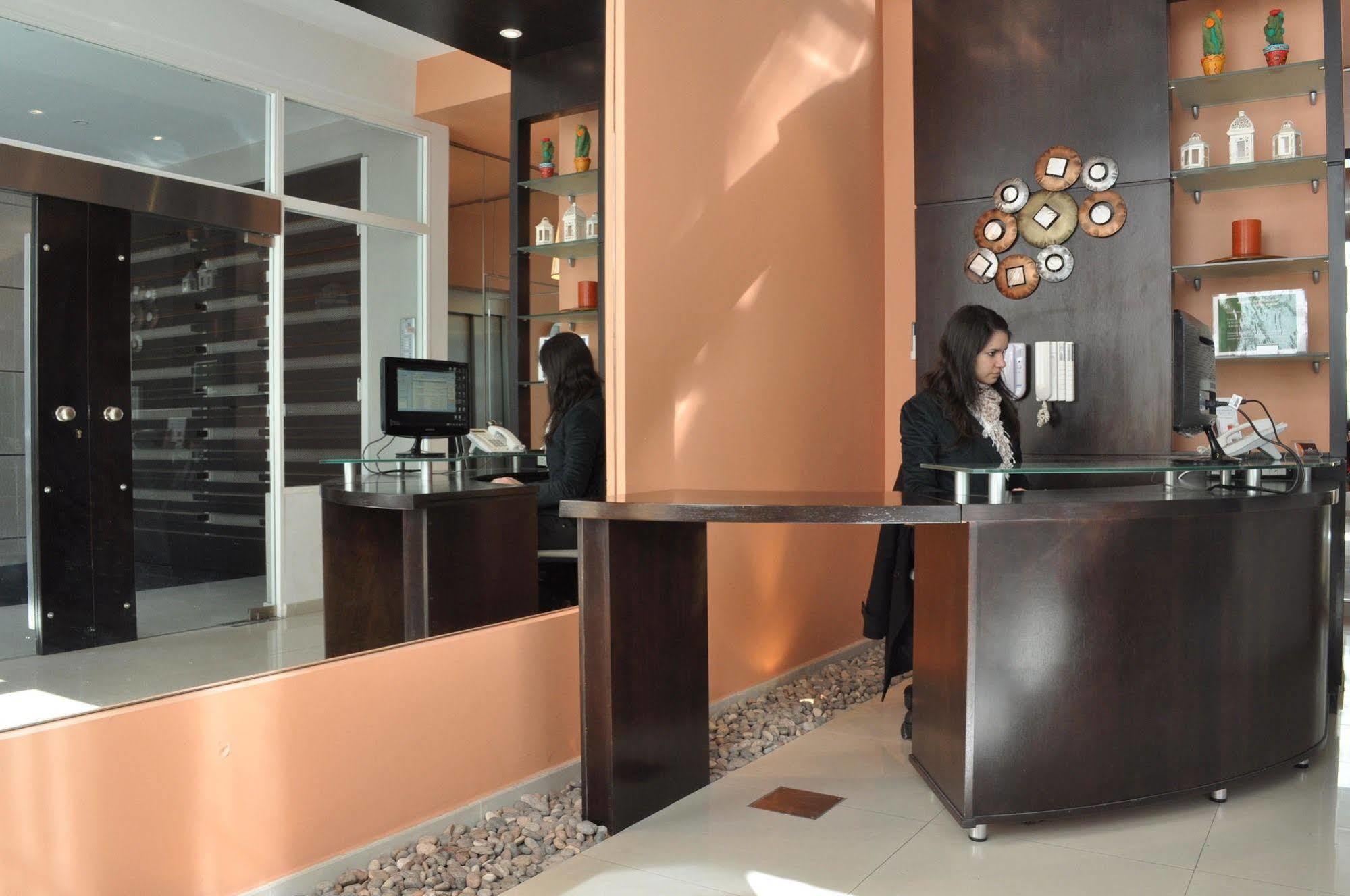 Cimma Apartahotel 3*