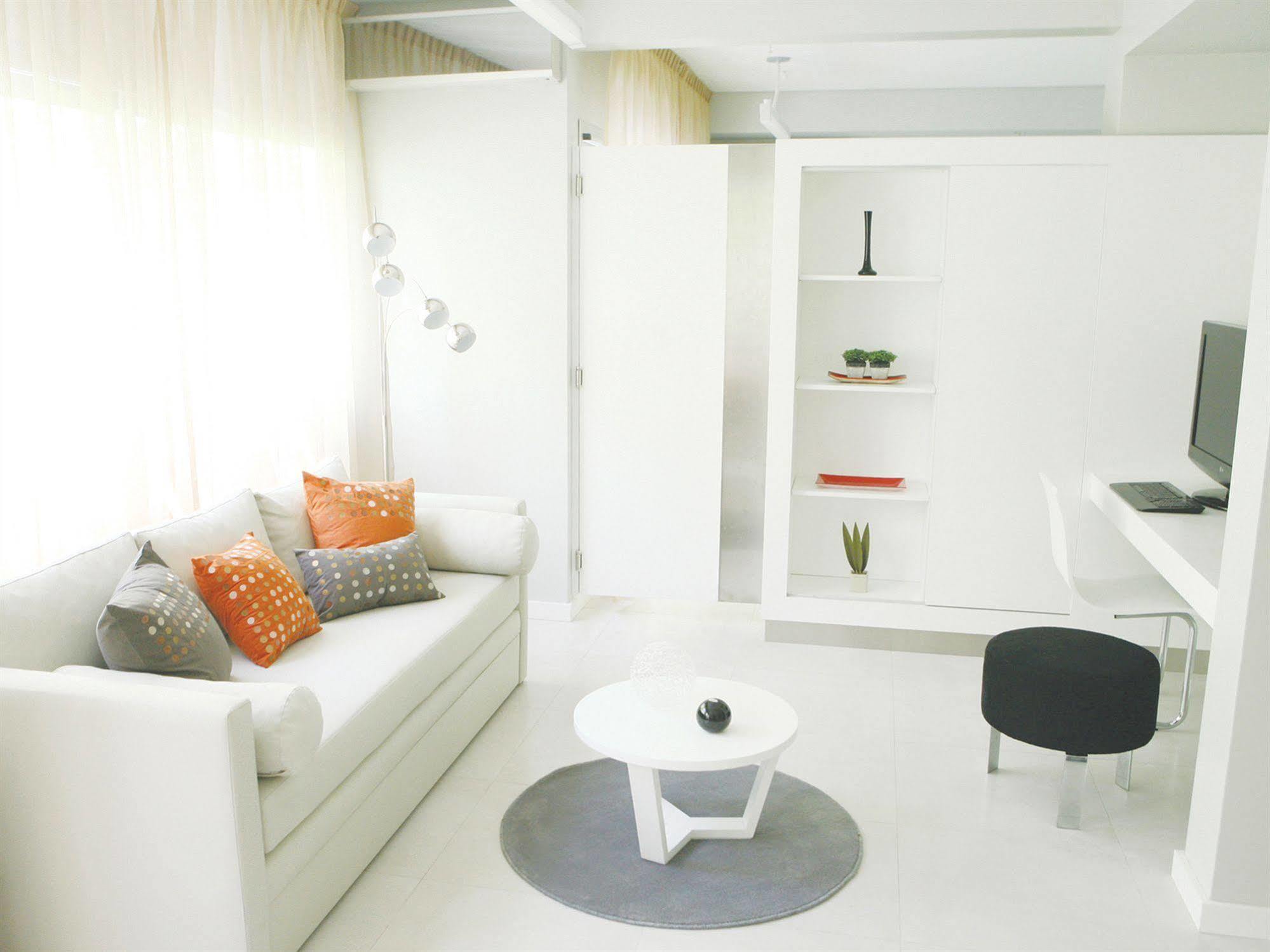Tre Design Aparthotel 4*
