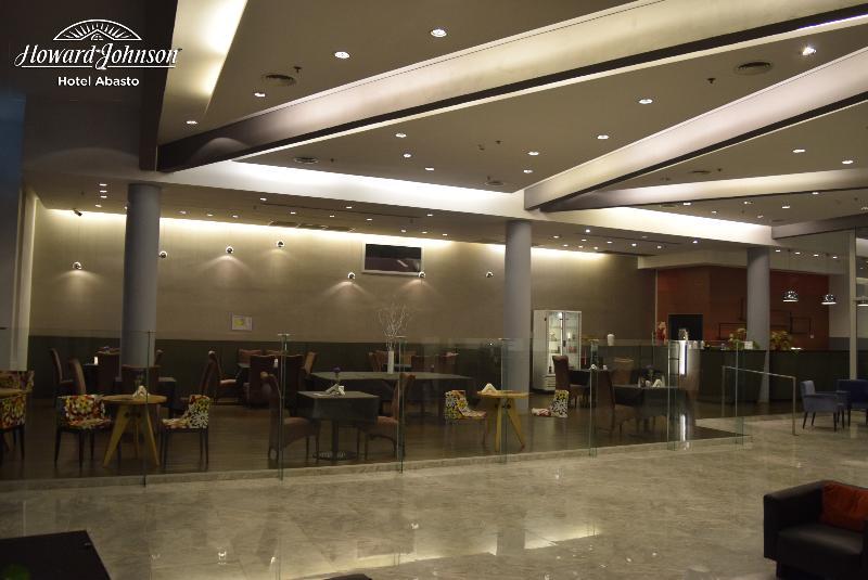 Howard Johnson Abasto Hotel