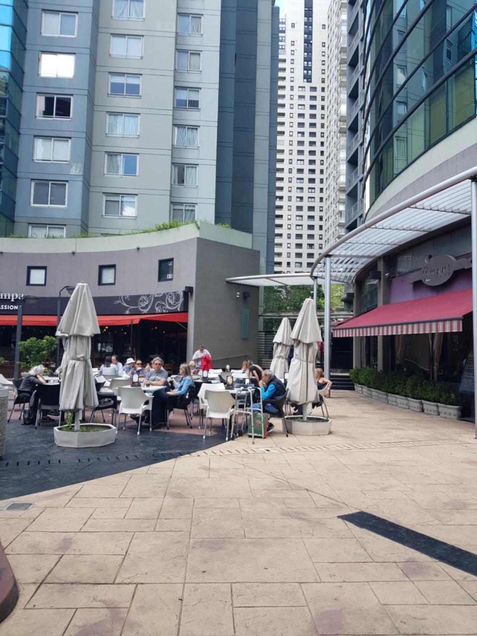 Torre Las Plazas. Palermo Apartment Buenos Aires