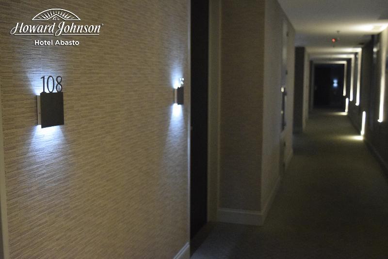 Howard Johnson Abasto Hotel 3*
