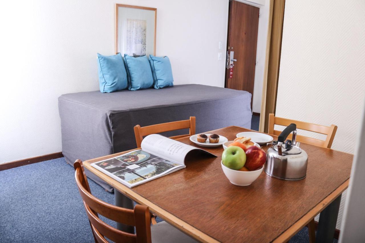 Ch Le Petit Aparthotel 4*