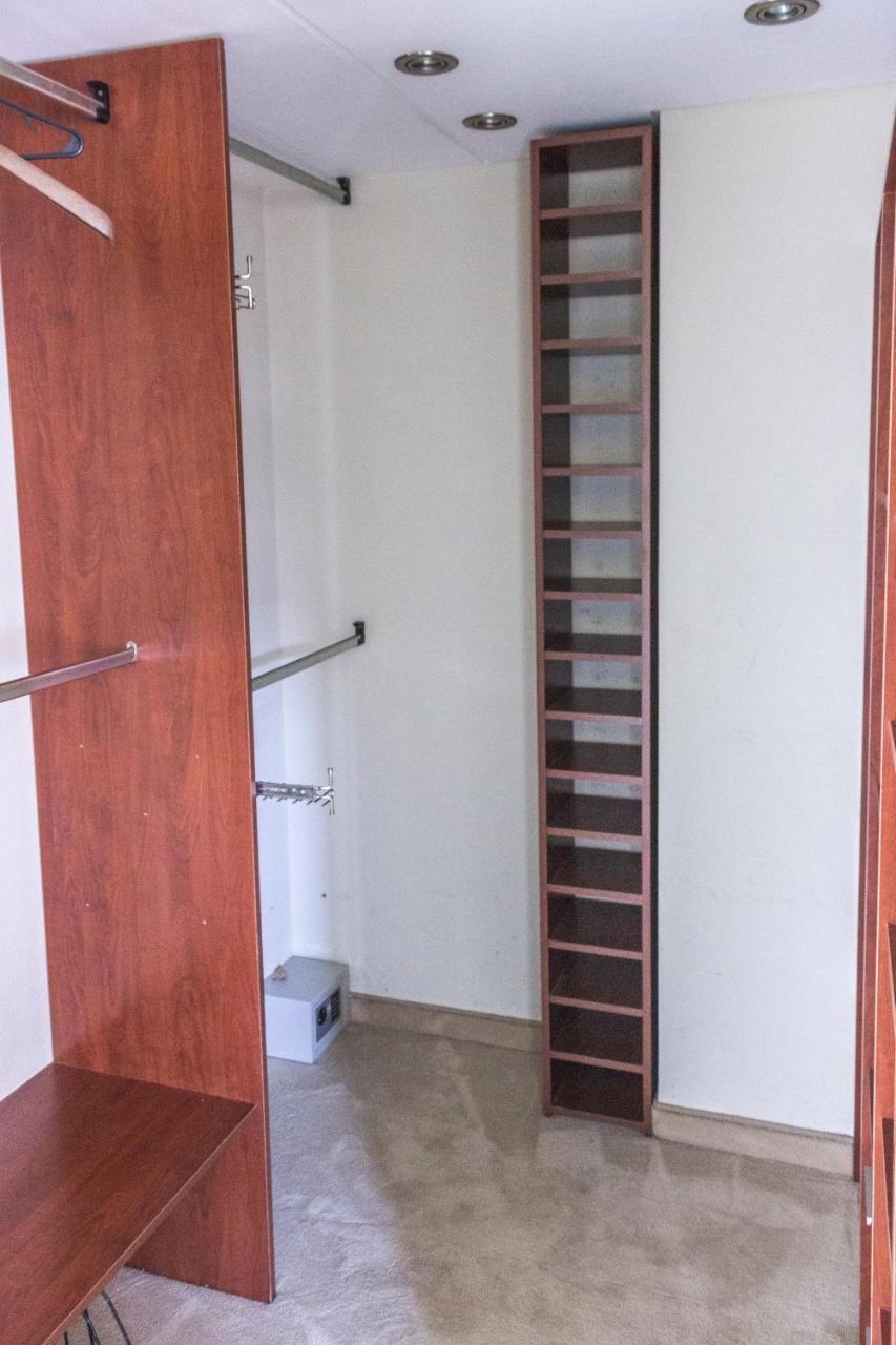 Terrazas Del Libertador Apartment