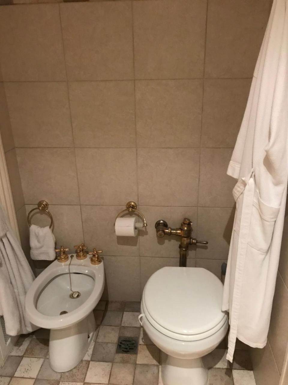 Homestay Avenida Heraas Buenos Aires