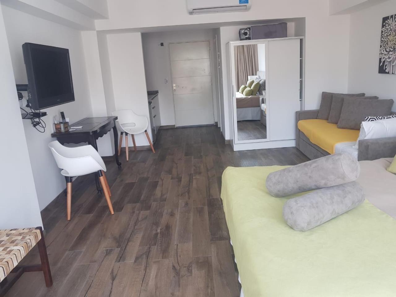 5 Stars Bellini Apartment *