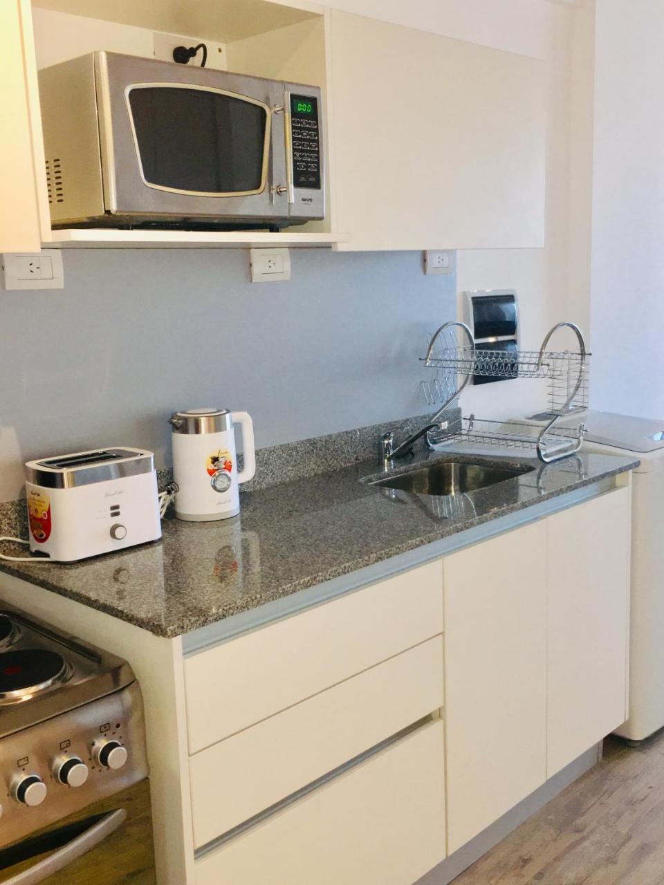 Great Place, Modern & Comfortable. Roof Top. Pool Apartment *