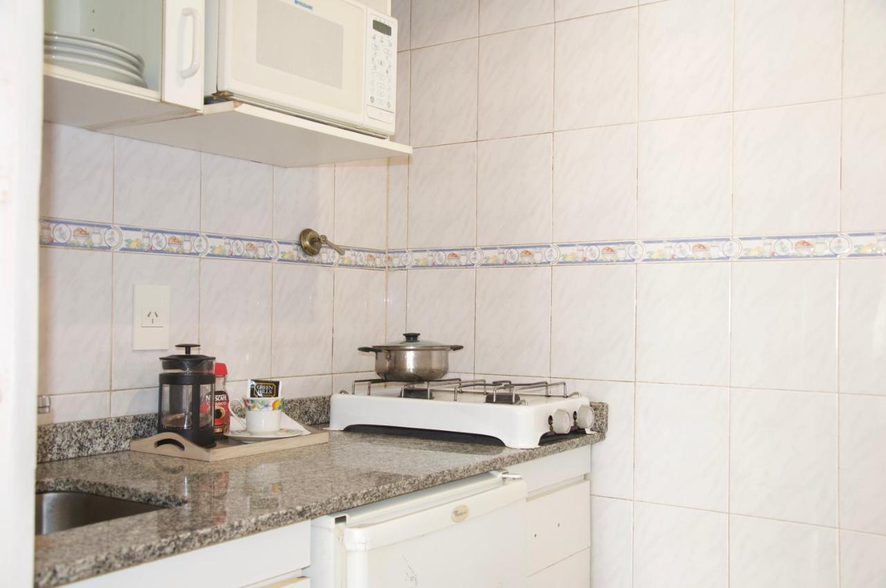 Luminous Studio Apartment. Ideal Location. By Owner.