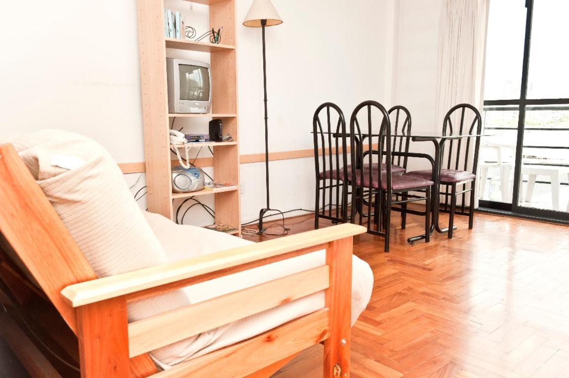 Apartment 2727 Fray Justo Santa Maria De Oro