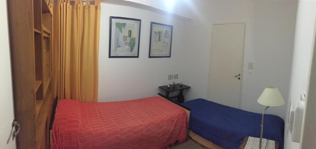 Apartment Confortable Dpto ,100 M2, Cochera En El Edificio Gratis , Balcon Grande A La Calle, Cerca Movistar Arena Buenos Aires