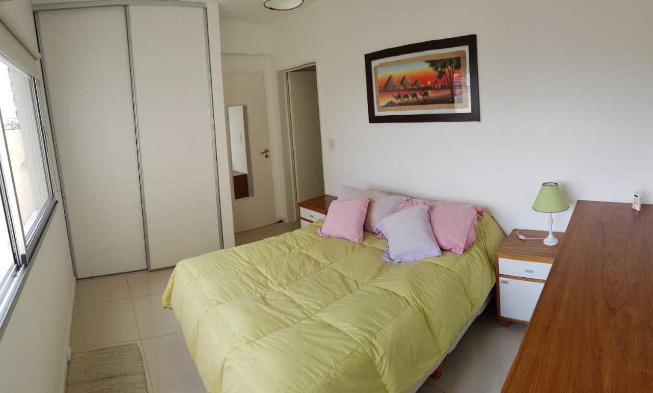 4300 Avenida Corrientes Apartment