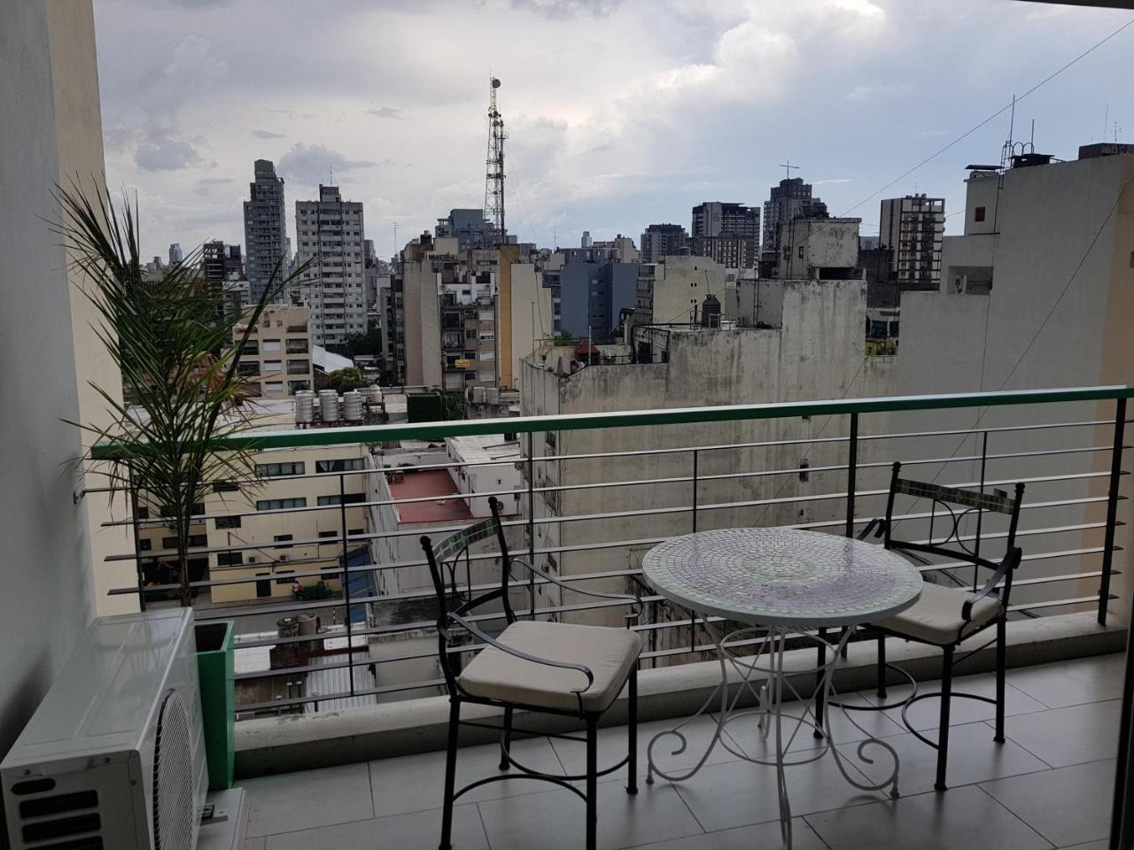 4300 Avenida Corrientes Apartment *