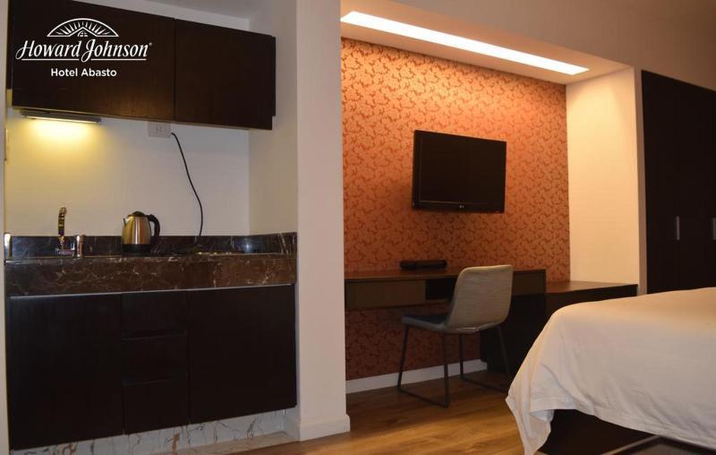 Howard Johnson Abasto Hotel 3*