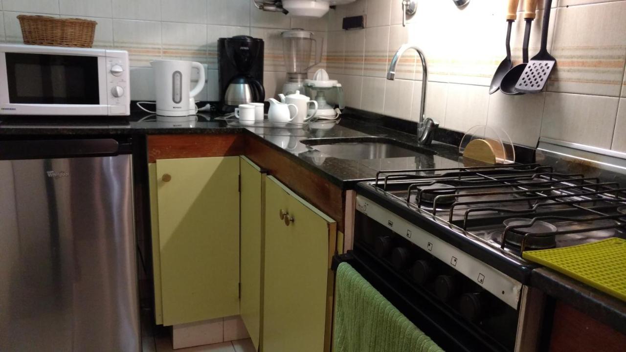 Departamento Carlos Pellegrini Apartment