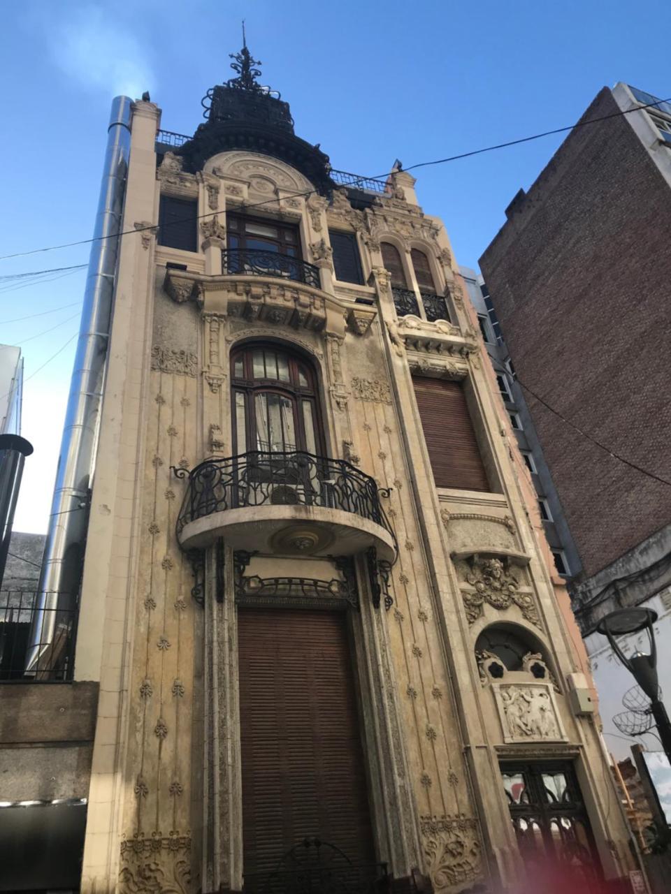 Bolivar 623 * Buenos Aires