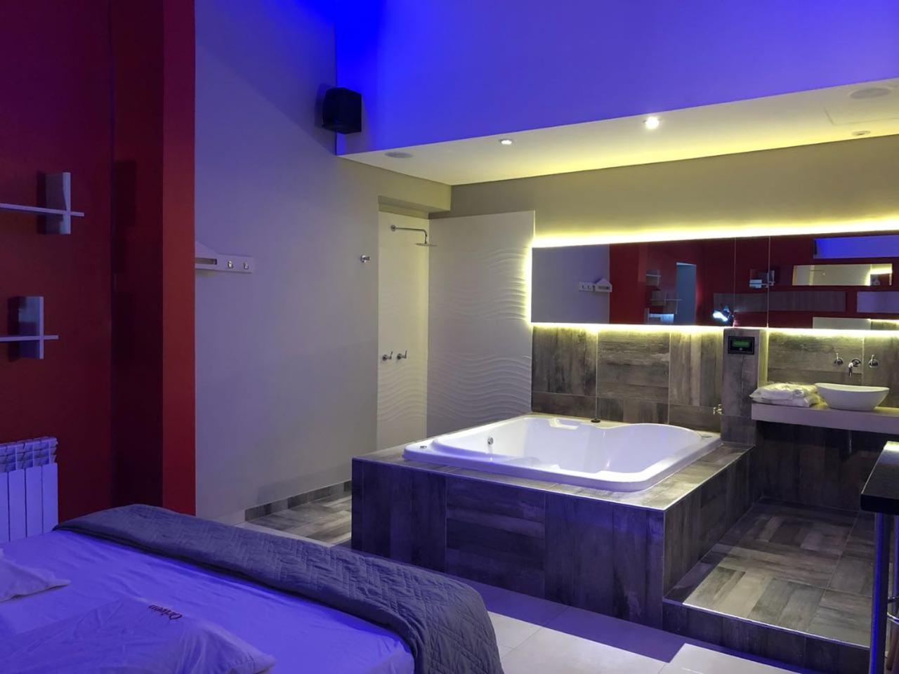 Origen -motel- (adults Only) Love hotel 2*