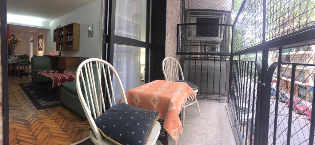 Confortable Dpto ,100 M2, Cochera En El Edificio Gratis , Balcon Grande A La Calle, Cerca Movistar Arena