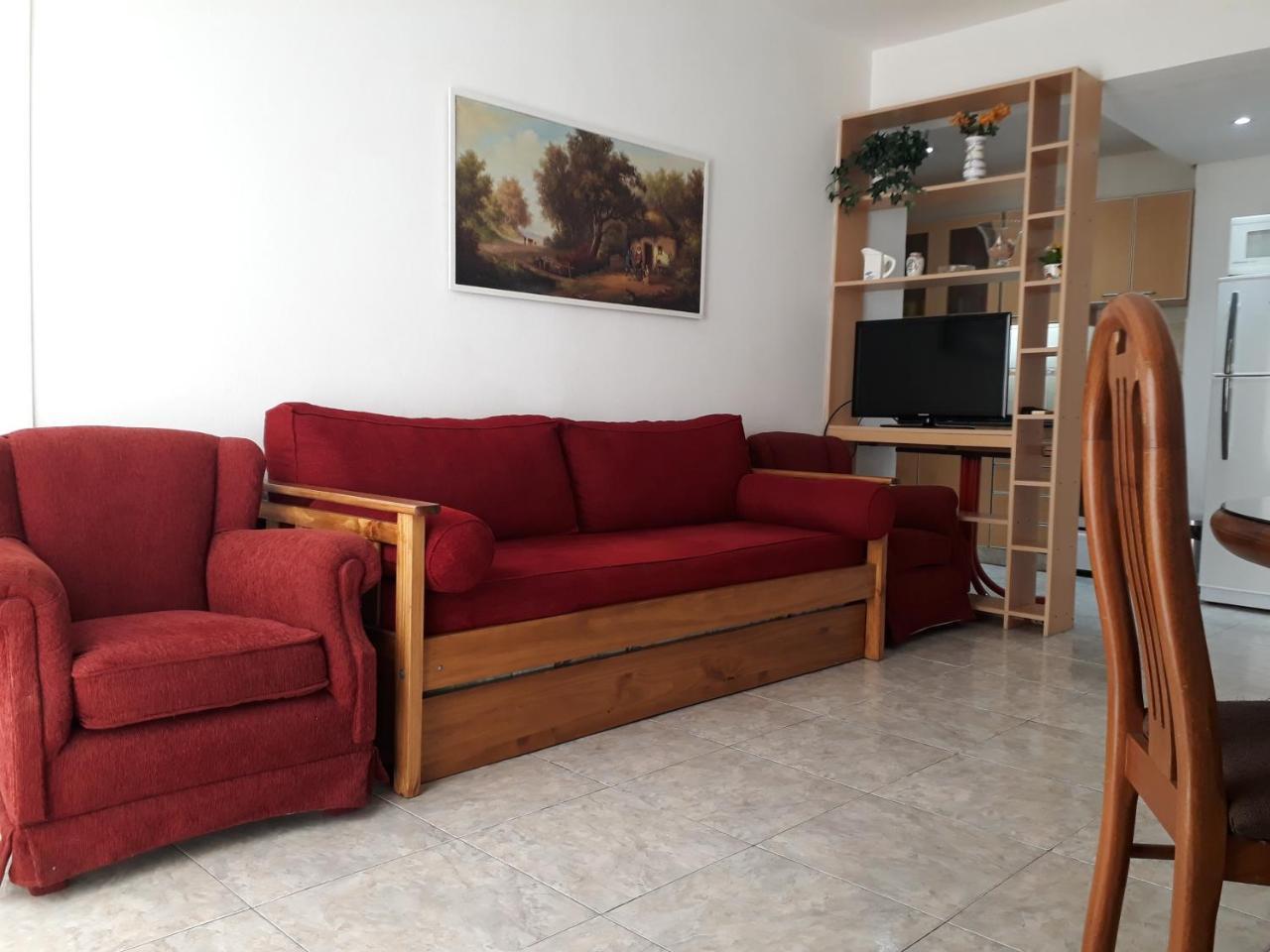 Devoto Apartment *