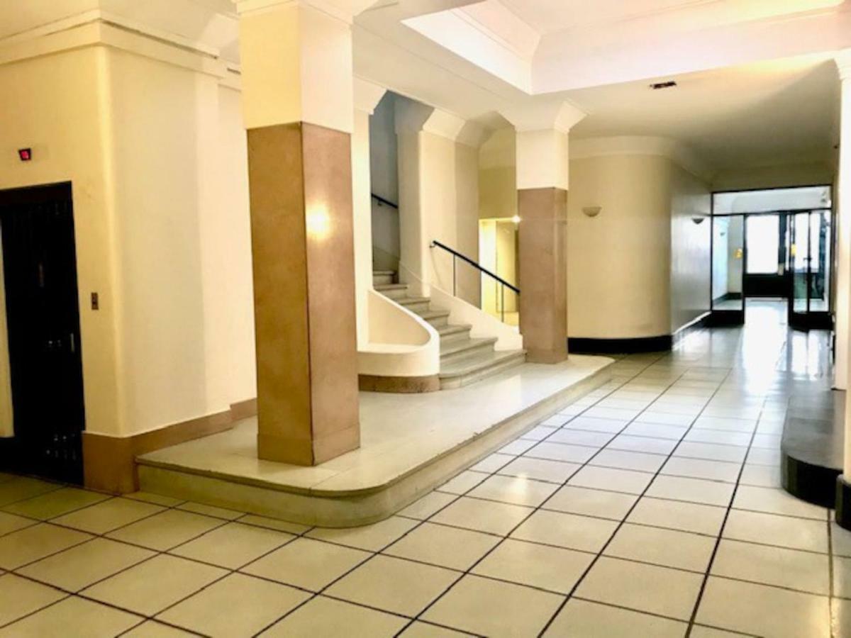 Juncal Y Ayacucho Recoleta. Amplio Elegante Y Luminoso Apartment *