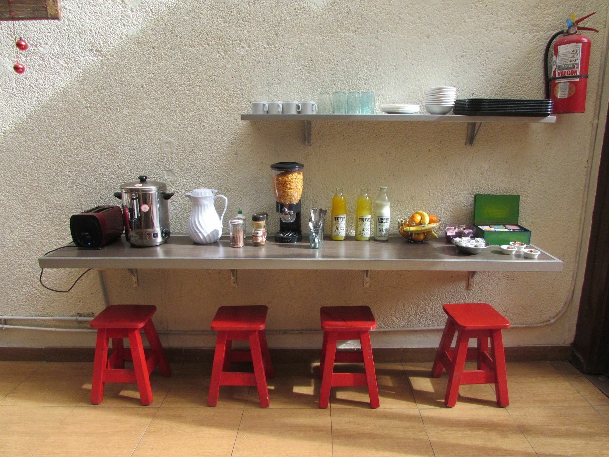 Albergue Puerto Limon