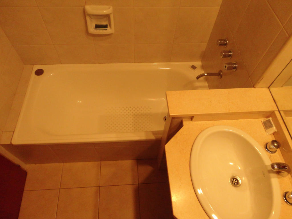 Carrara Hotel 2*