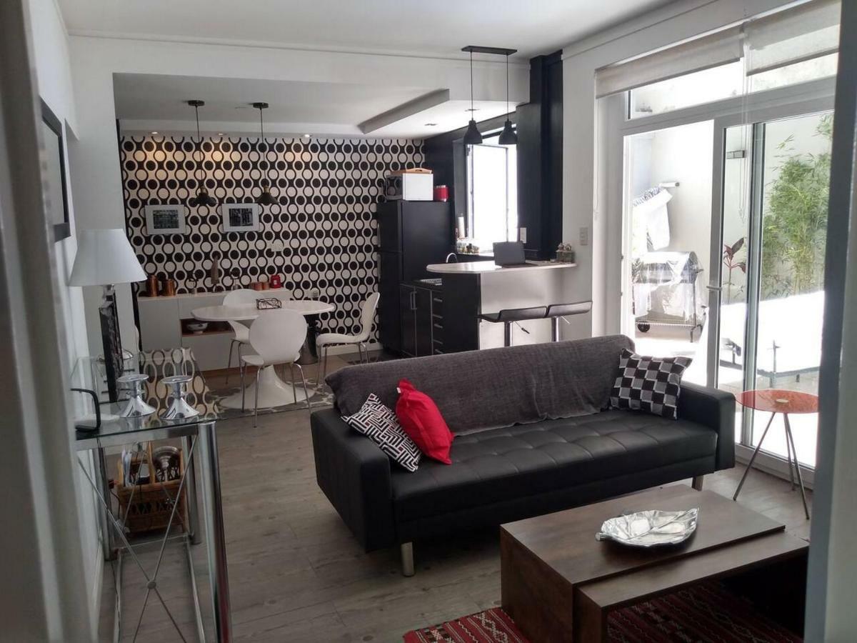 Blue Moon Apartment *