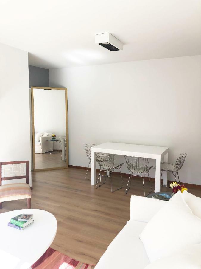 Excelente Departamento Con Pileta Y Jardin En El Barrio De Belgrano Apartment *