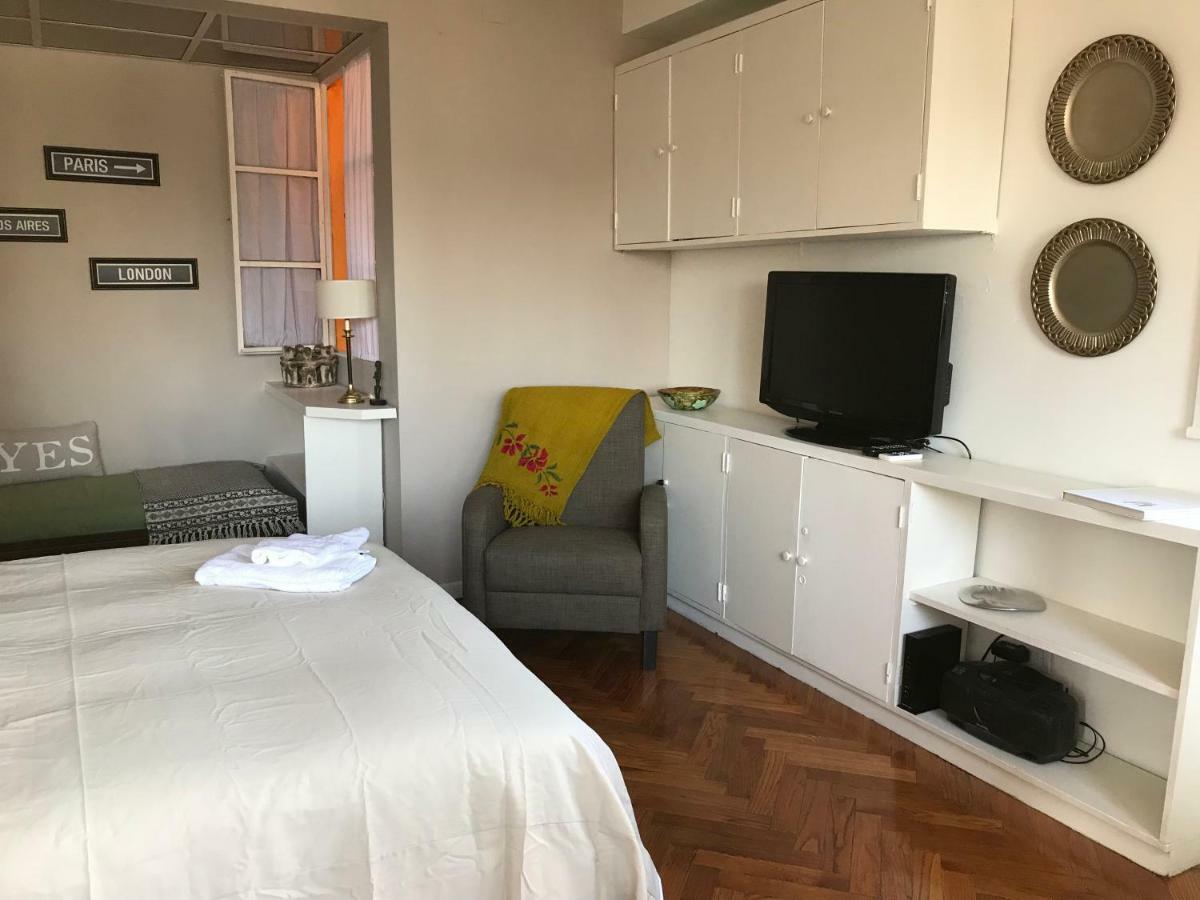 Dpto. Av. Corrientes Al 700-centro Buenos Aires