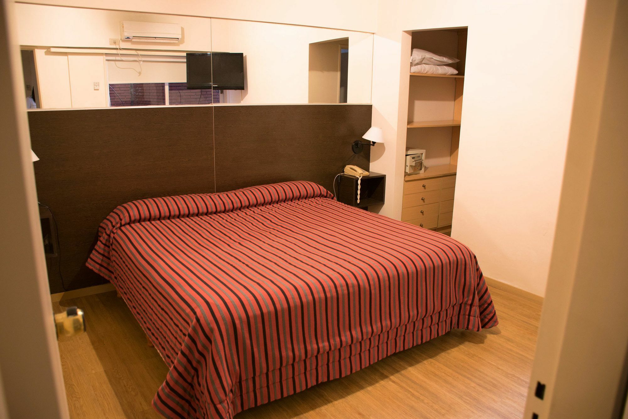 Hotel By Clh