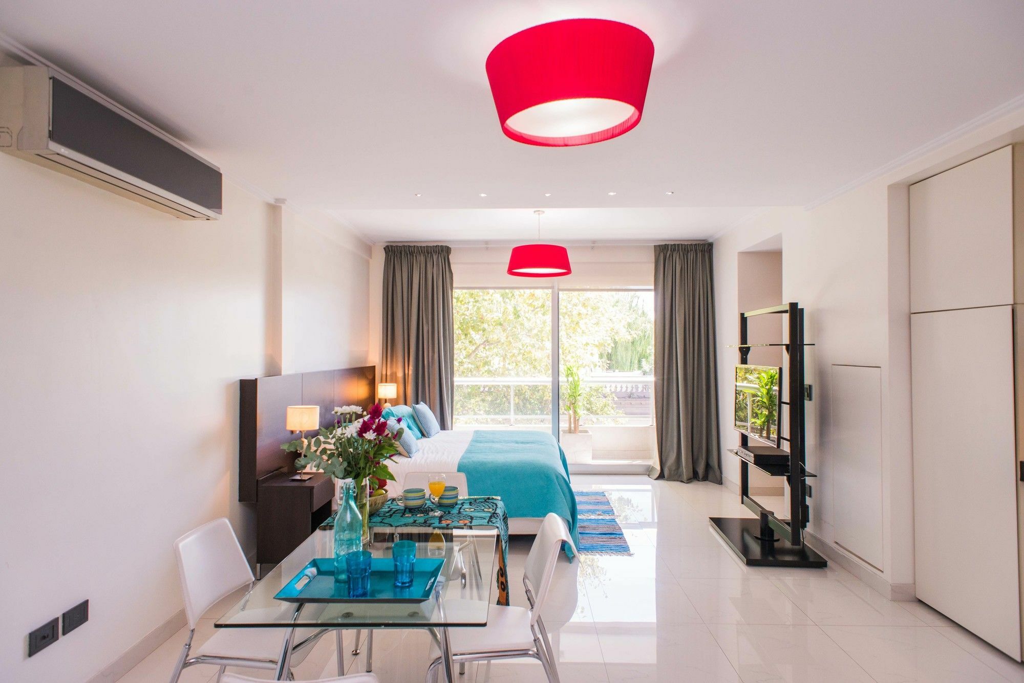 Soho Point Apartment